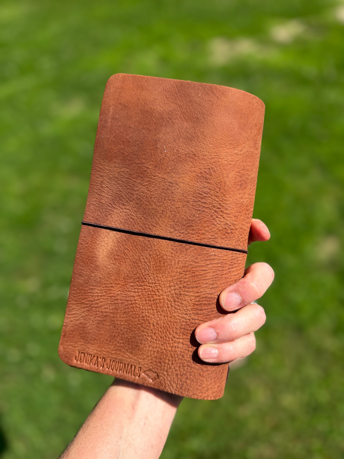 Traveler's Notebook, Austin Chestnut