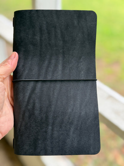 Traveler's Notebook, Pueblo Black