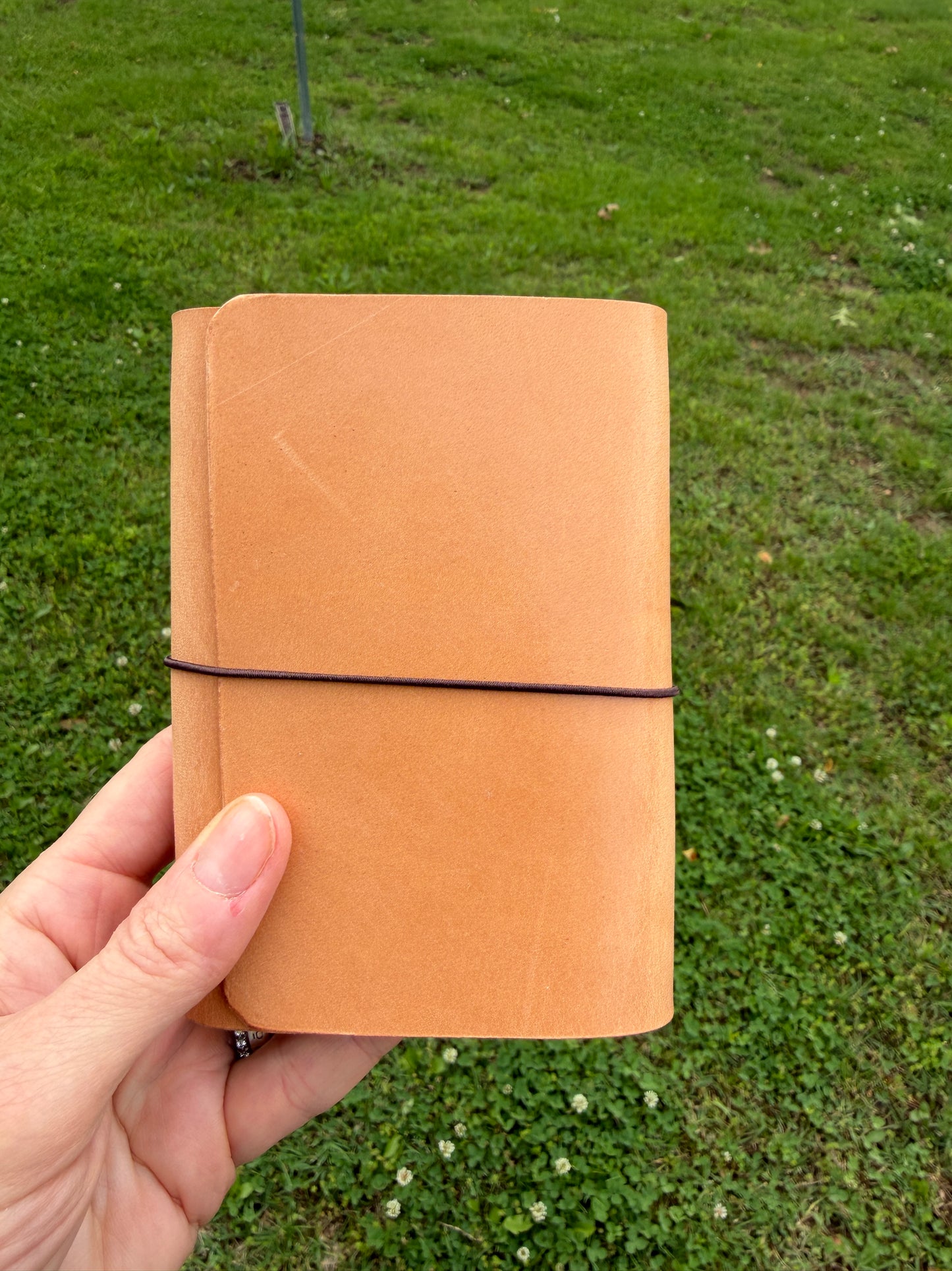 Passport Trifold Traveler's Notebook, Toasted Marshmallow