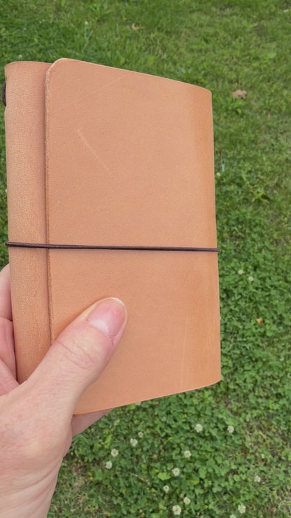 Passport Trifold Traveler's Notebook, Toasted Marshmallow
